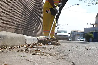 Mutirão leva serviços de zeladoria à região do Parque Santa Rosa