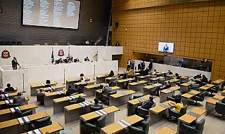 Justiça autoriza investigação contra deputado por assédio sexual em SP