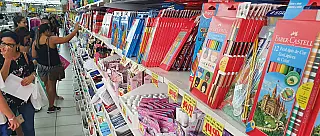 Procon de Suzano orienta sobre compras de material escolar