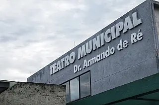 Teatro Dr. Armando de Ré recebe espetáculo sensorial nesta quarta