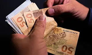 Bolsa família começa a ser pago hoje a 14 milhões beneficiários