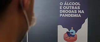 Uso abusivo de álcool e drogas é tema de campanha digital da Saúde