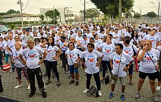 Caminhada em comemoração ao Dia Mundial da Saúde reúne grande público