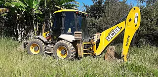 Retroescavadeira da Prefeitura é furtada e encontrada no Jardim Graziela