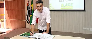 Fernando Fernandes é reeleito presidente da Associação Comercial