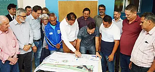 Gian Lopes assina ordem de serviço e anuncia titularidade para 843 casas