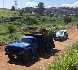 Itaquá flagra novo descarte irregular no bairro Una