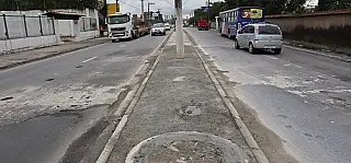 SP-66 tem poço de obra da Sabesp fechado e trânsito é liberado no trecho