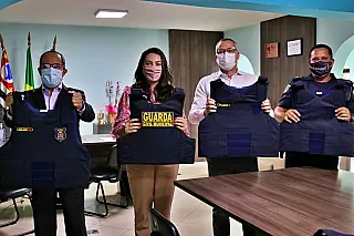 GCM de Ferraz recebe novos coletes a prova de bala