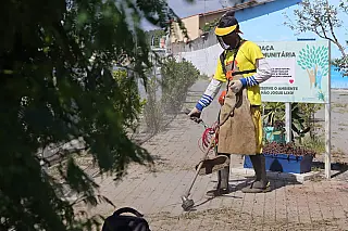 Vila Figueira e centro de Suzano recebem serviços de zeladoria no fim de semana