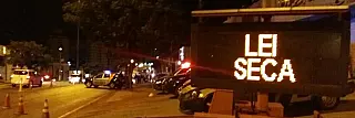Blitz da Lei Seca fiscaliza 176 motoristas e multa sete por embriaguez ao volante em Poá