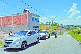 Moradores relatam problemas de segurança em bairro em Mogi