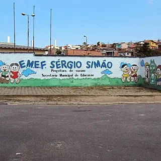 Escola Municipal de Suzano é invadida, professores e funcionários são roubados