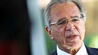 Ministro defende veto à lei que amplia acesso à internet a estudantes