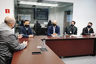 Representantes de Suzano se reúnem com controlador-geral de Santos