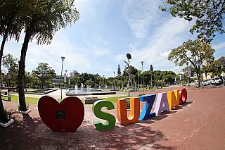 Após três anos da reinauguração, Praça Cidade das Flores segue como ponto turístico e de lazer em Suzano