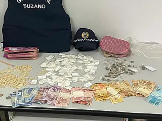 GCM de Suzano apreende drogas e dinheiro no Jardim Dora; três suspeitos são presos