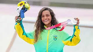Skatista Rayssa Leal vence prêmio e doa R$ 262 mil à ONG de Poá
