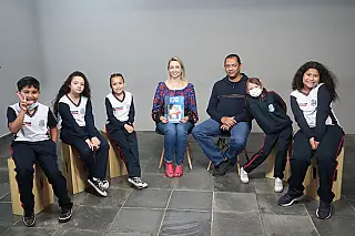 ‘Cola aí na Live’ tem participação da primeira-dama Larissa Ashiuchi