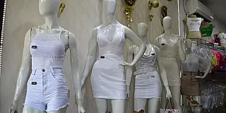 Lojistas registram queda entre 20% e 50% nas vendas de roupas brancas