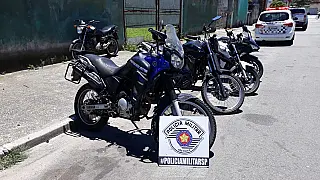 PM apreende motocicletas roubadas, celulares e réplica de arma no Jardim Cacique