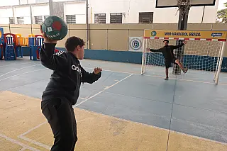 Aulas de ginástica artística e de handebol são retomadas em Suzano
