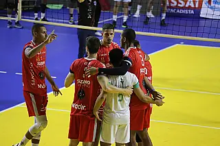 Suzano Vôlei fecha primeira fase na liderança da Superliga B