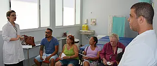 Semana do Dia do Farmacêutico de Poá conta com palestras e orientações à população