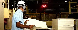 Produção industrial brasileira cresce 0,8%