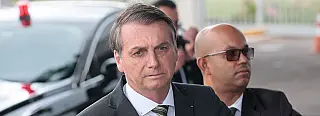 Bolsonaro diz que usará canal aberto com Trump para falar de tarifas