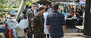 Exército Brasileiro faz ação social na Praça João Pessoa