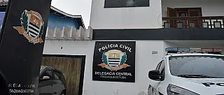 Servente morre atropelado em Itaquá; suspeito foge sem prestar socorro