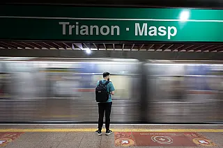 Metrô de São Paulo estende operação 24 horas nos fins de semana até janeiro de 2027