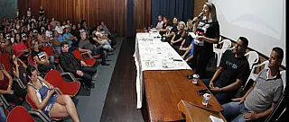 Promotoras legais discutem bullying e Constituição no 1º mês de atividades