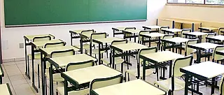 Estado distribui o dobro de móveis e materiais para escolas em relação a 2019