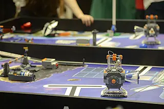 Brasileiros ganham torneio mundial de robótica