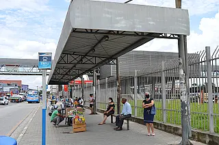Passageiros relatam demora nos ônibus com destino a SP