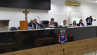 Câmara anula comissões e abre outras duas, por sorteio, para apurar denúncia contra Lisandro