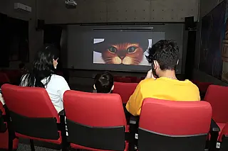 Vida na terceira idade é destaque da programação do Cineteatro Municipal em junho