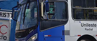Rodoviários realizam manifestação e paralisam 71 ônibus de linhas municipais de Ferraz e Poá