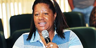 Sindicato avalia situação de trabalhadores da saúde