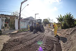 Secretaria de Manutenção e Serviços Urbanos realiza obras por Suzano