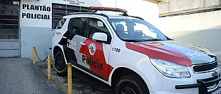 Mulher é presa após agredir ex-esposo em frente a Delegacia de Suzano