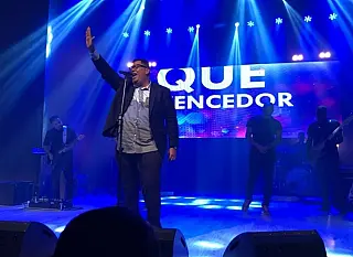 'Glorifica Poá' terá Regis Danese, Fernanda Brum e Anderson Freire