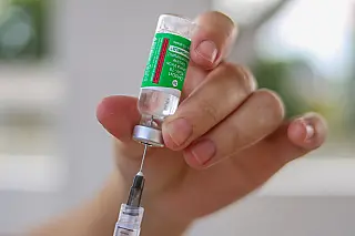 Vacinação dos profissionais da rede particular de saúde começa nesta terça-feira em Poá