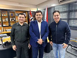 Prefeito recebe visita do deputado federal reeleito Marcio Alvino