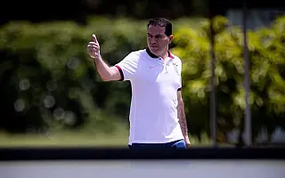 Corinthians demite executivo Marcelo Paz