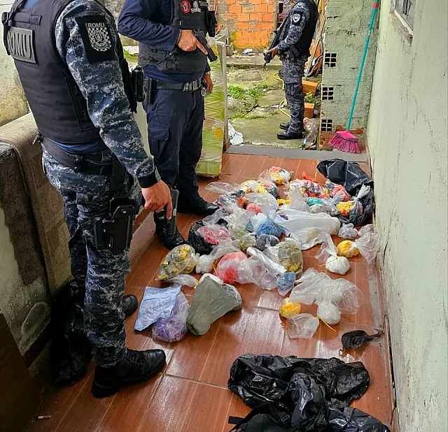 GCM e Polícia Civil de Itaquá apreendem 4,2 mil porções de drogas em operação conjunta
