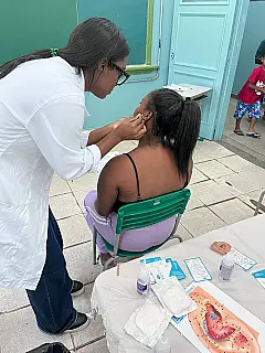 ‘Saúde Itinerante’ promove 153 atendimentos e procedimentos na Quinta Divisão
