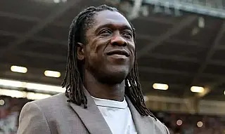 Corinthians anuncia Seedorf como novo técnico até dezembro de 2027